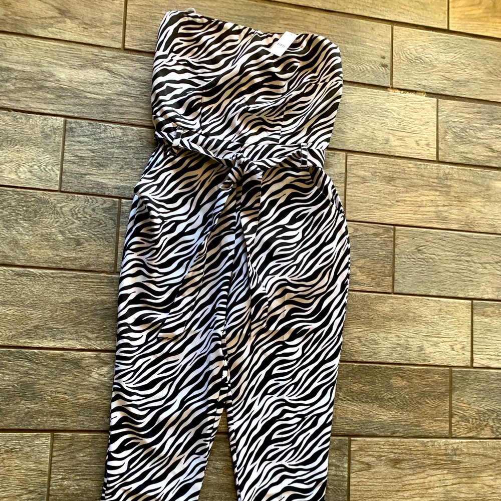 Women’s Strapless Jumpsuit
